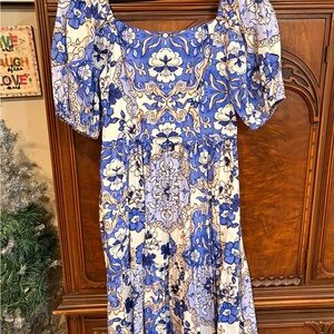 Vince Camuto Blue and Cream Floral Midi Dress